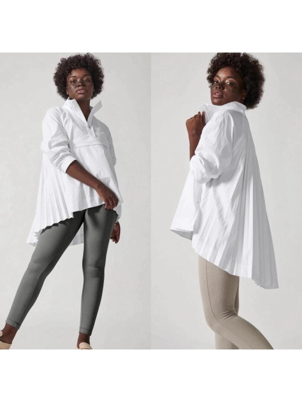 ATHLETA Sojourn Top Pleated Back Pullover Jacket Size Small